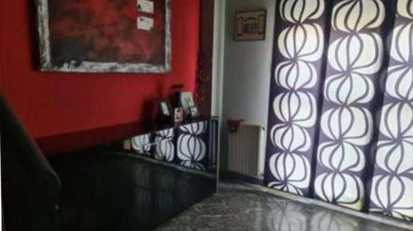 Foto detalle de salón principal de la casa con decoración moderna