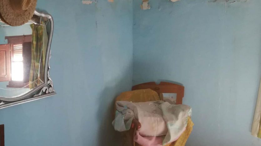 Habitación con espejo