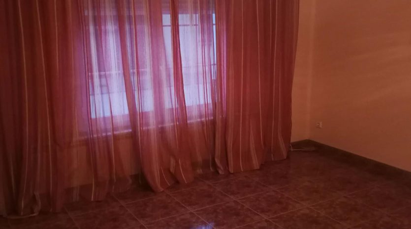 Interior casa en venta en Caparroso