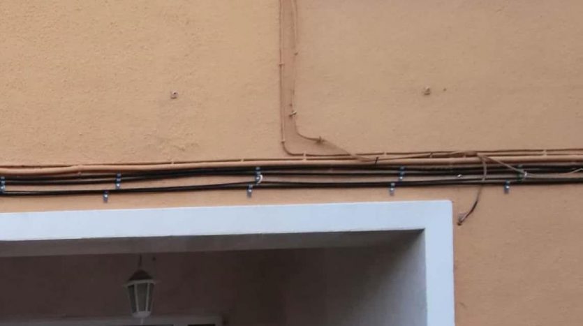 Fachada de casa en venta en Caparroso, Navarra