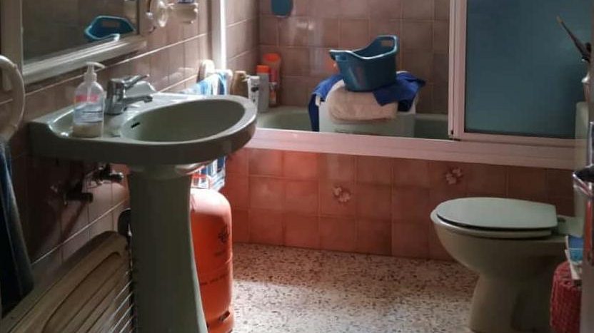 Baño con ducha y bidé